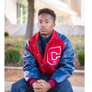 Meet your Posher, Donte